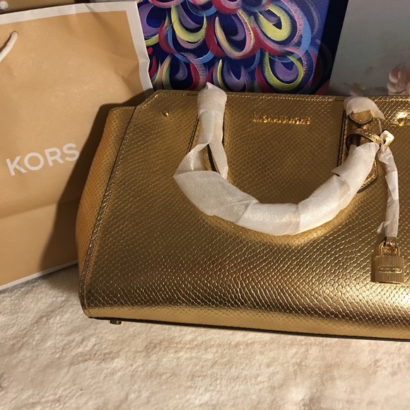 Micheal Kors purse NWT - Picture 3 of 5